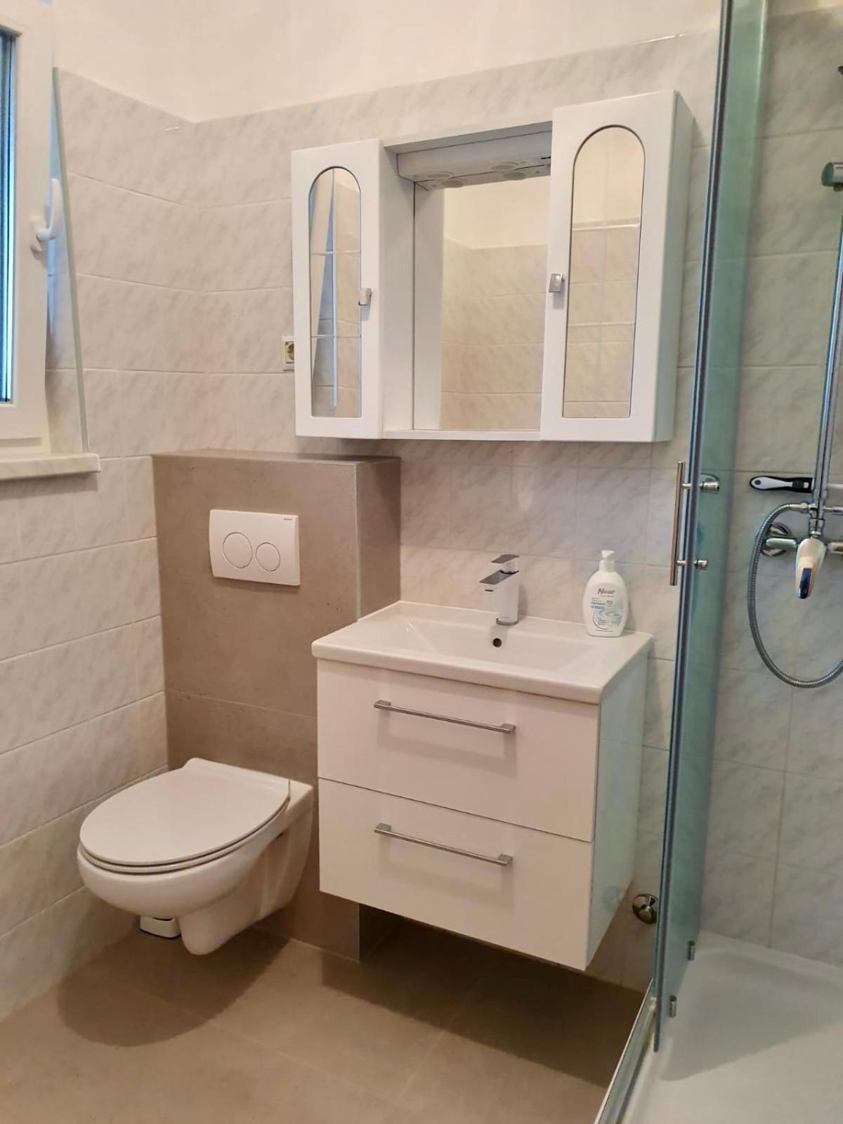 Guesthouse Pejo Porec Bagian luar foto
