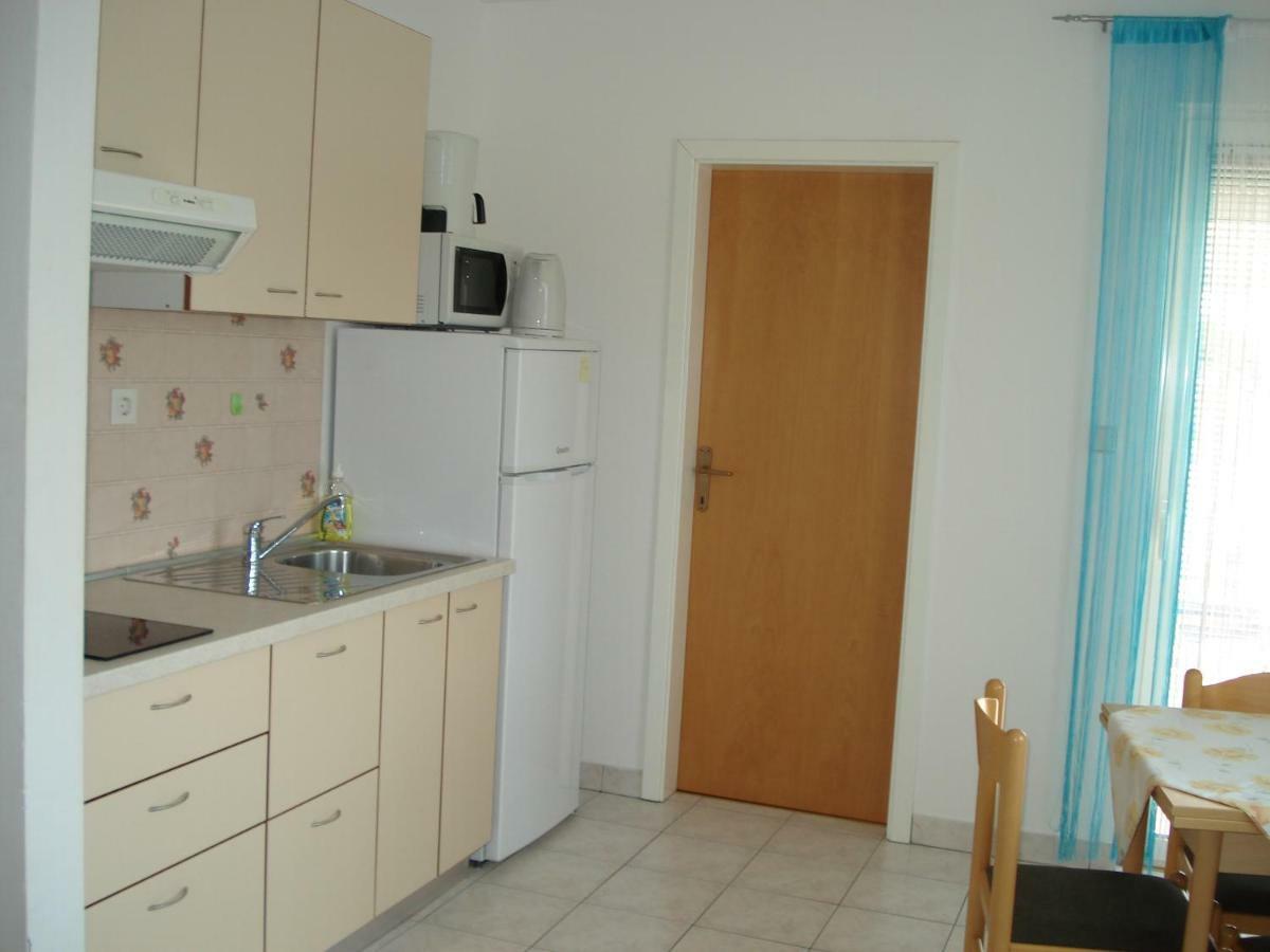 Guesthouse Pejo Porec Bagian luar foto